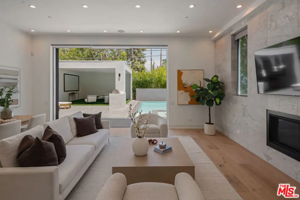 436 Norwich Drive, West Hollywood, CA — listing photo 1
