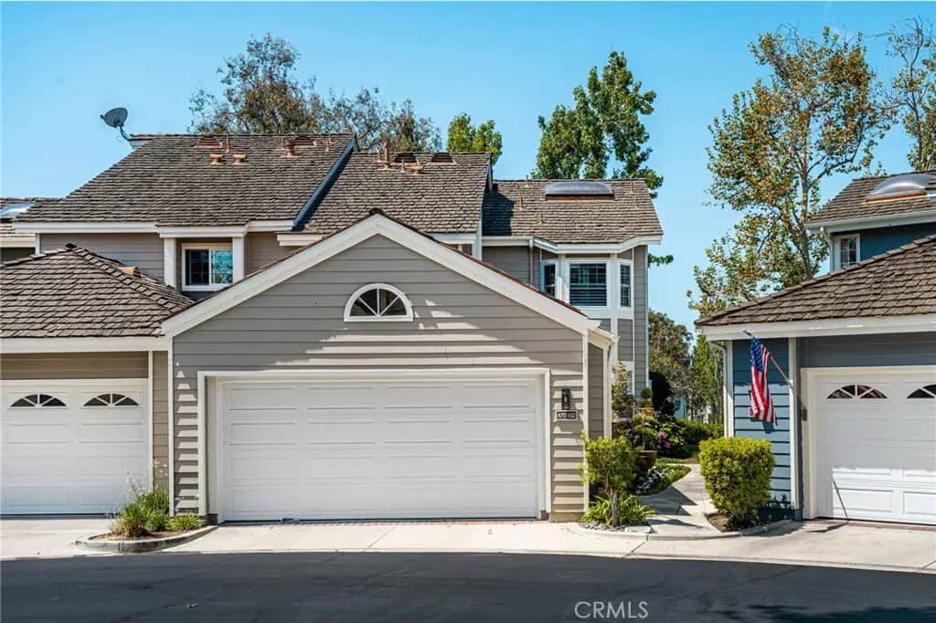 470 Medford Court 102, Long Beach, CA — listing photo 1