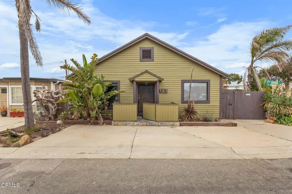 153 San Fernando Avenue, Oxnard, CA — listing photo 1