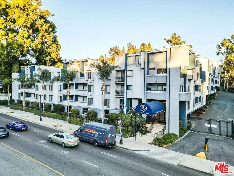 Homes Under 500k in Los Angeles