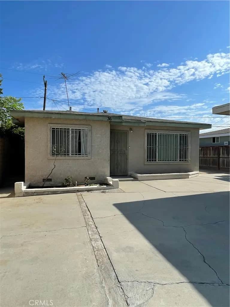 36 W 49th Street, Long Beach, CA — listing photo 1