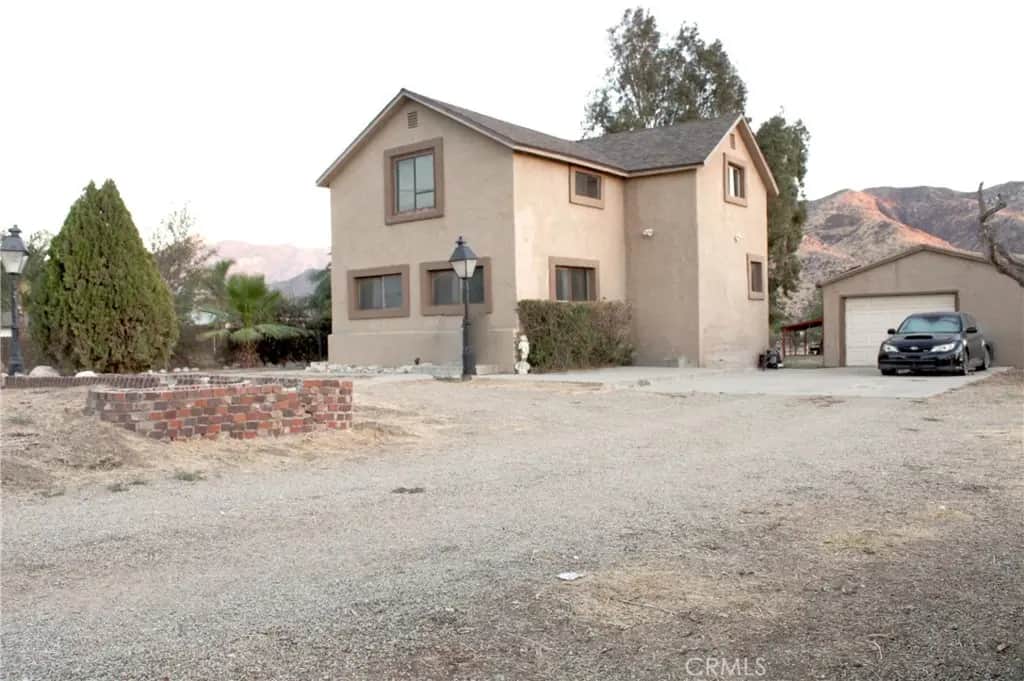 70 E Barbour, Banning, CA — listing photo 1