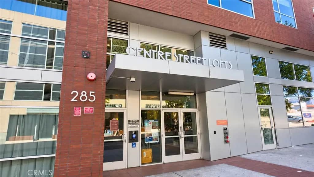 285 W 6th Street 306, San Pedro, CA — listing photo 1