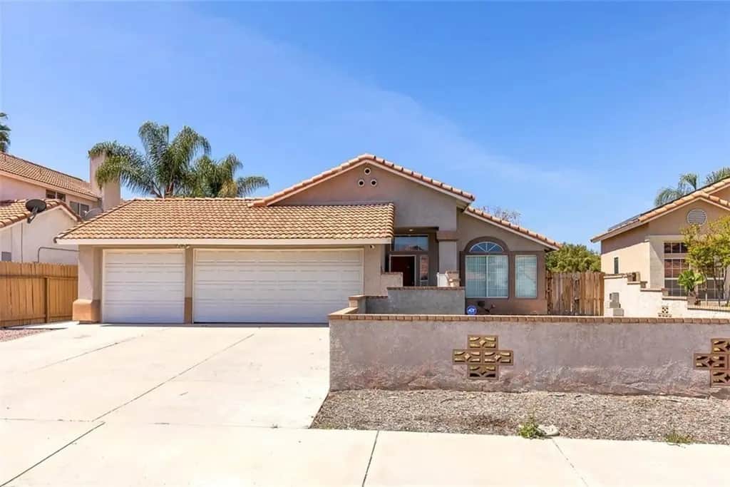 1931 Harbor, Hemet, CA — listing photo 1