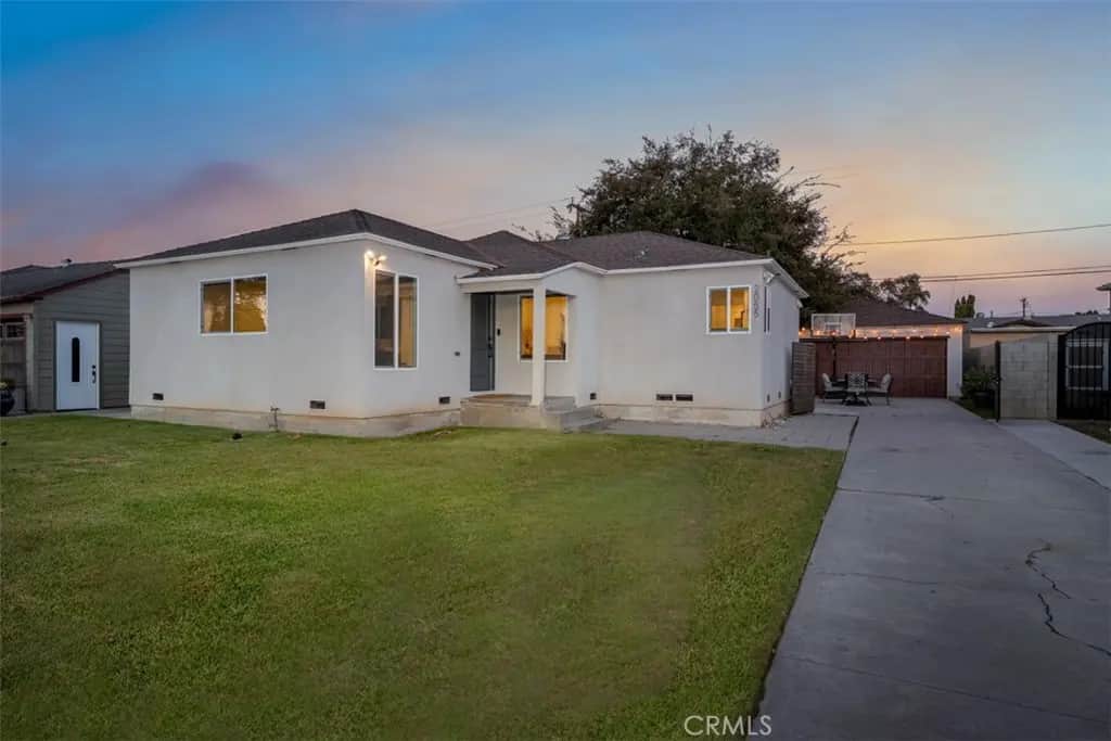 2055 S Lowell, Santa Ana, CA — listing photo 1