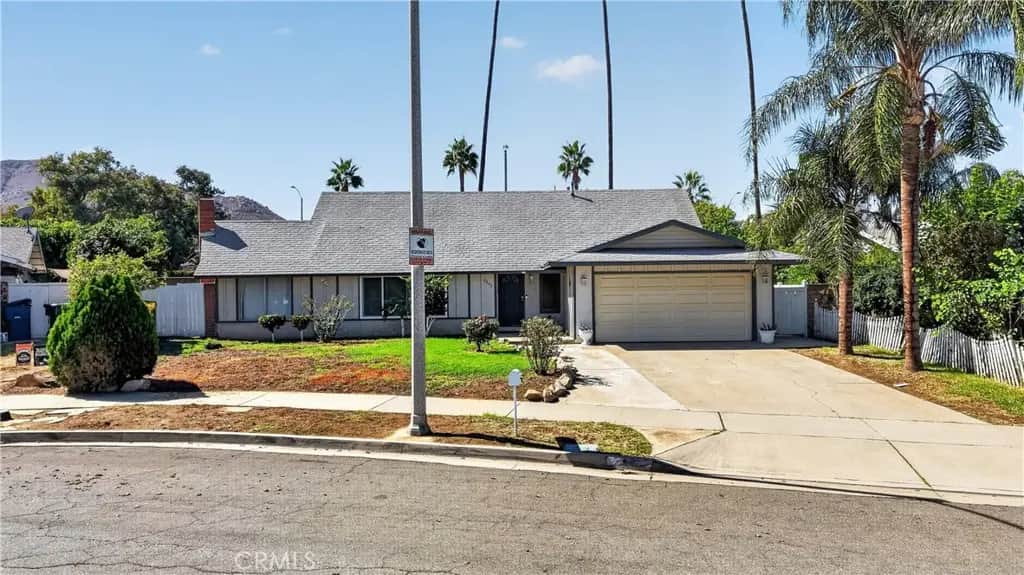 2942 Summerfield, Riverside, CA — listing photo 1