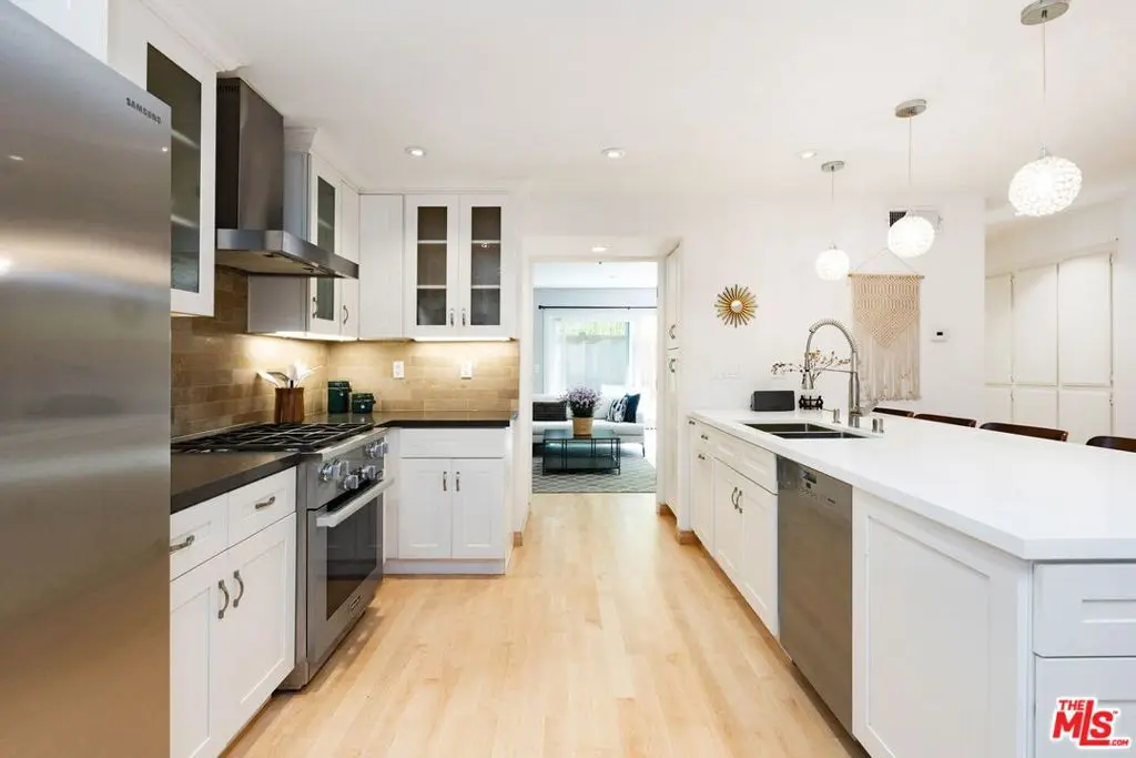 938 5th Street 5, Santa Monica, CA — listing photo 1