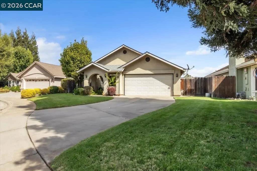 861 Vista Verano Ct, Oakdale, CA — listing photo 1