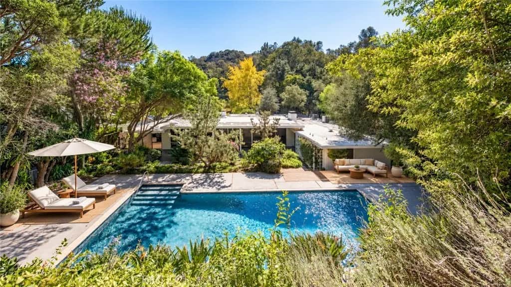 12049 Iredell Street, Studio City, CA — listing photo 1
