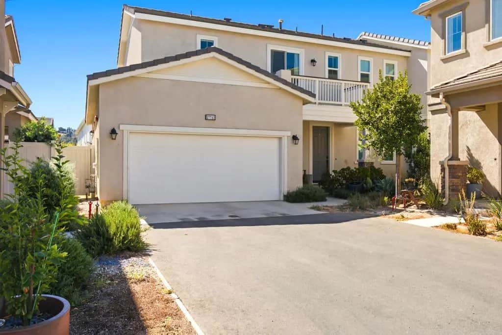 27742 Old Dairy Way, Valley Center, CA — listing photo 1
