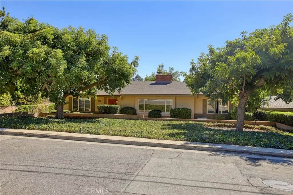 1914 Lyans Drive, La Canada Flintridge, CA — listing photo 1
