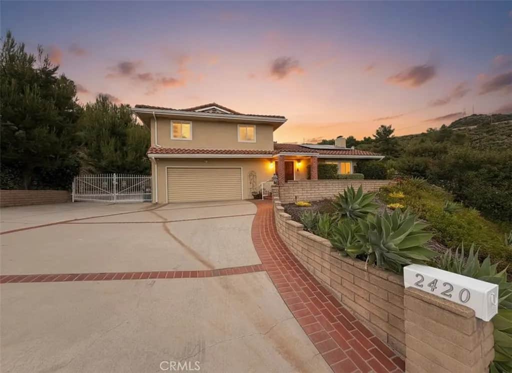 2420 Delisle Court, Glendale, CA — listing photo 1