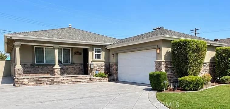 5923 Reva, Lakewood, CA — listing photo 1