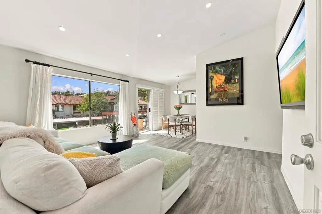 4040 Porte La Paz 71, San Diego, CA — listing photo 1