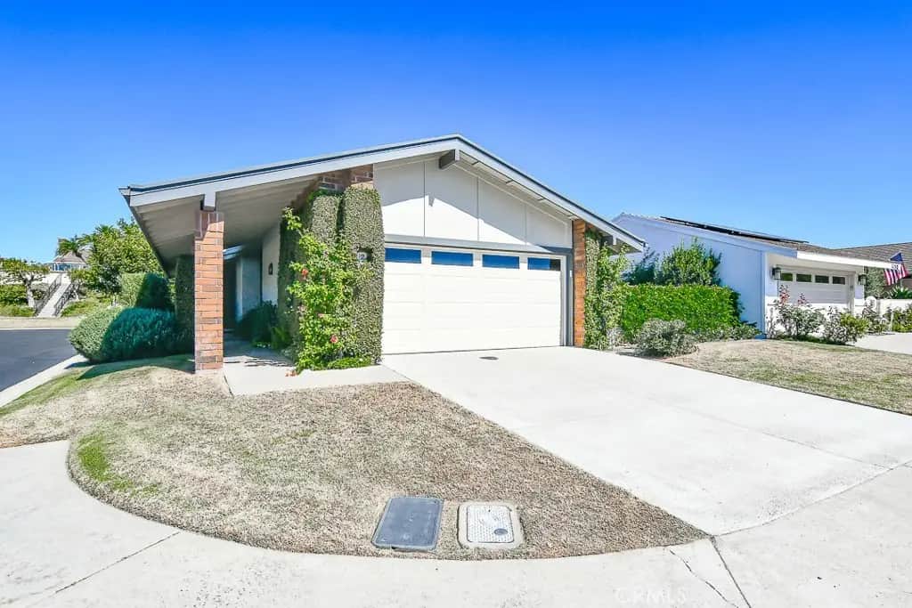 2 Sandbar, Newport Beach, CA — listing photo 1
