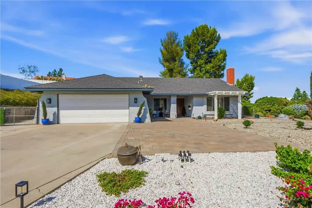 15621 Saddleback Road, Riverside, CA — listing photo 1