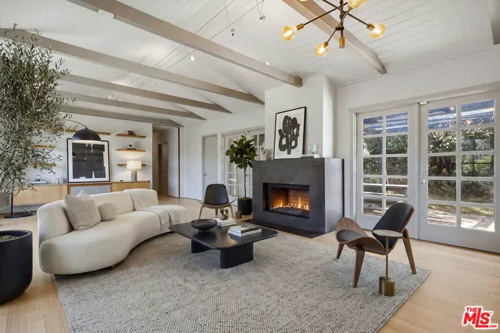 8618 Appian Way, Los Angeles, CA — listing photo 1