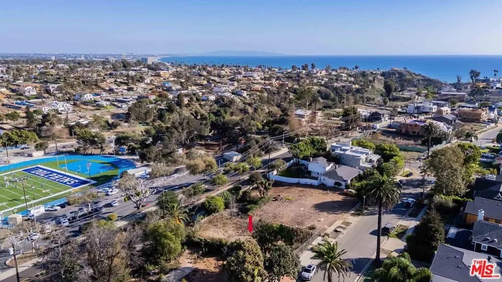 716 El Medio Avenue, Pacific Palisades, CA — listing photo 1