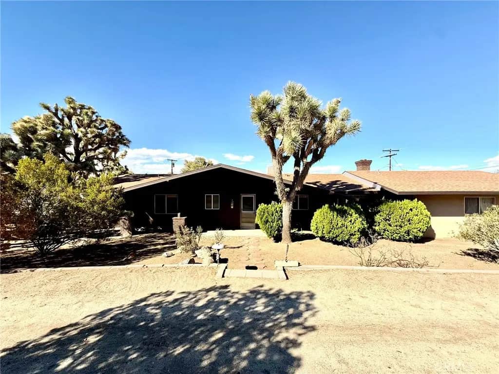 56862 La Cadena, Yucca Valley, CA — listing photo 1