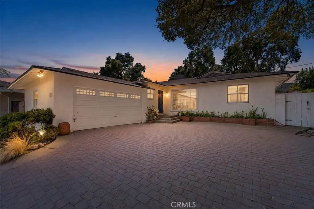 10320 Nassau, Sunland, CA — listing photo 1