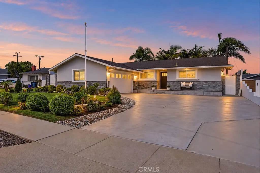 8391 Enfield Circle, Huntington Beach, CA — listing photo 1
