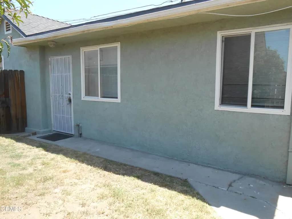 225 Brett Way, Santa Paula, CA — listing photo 1