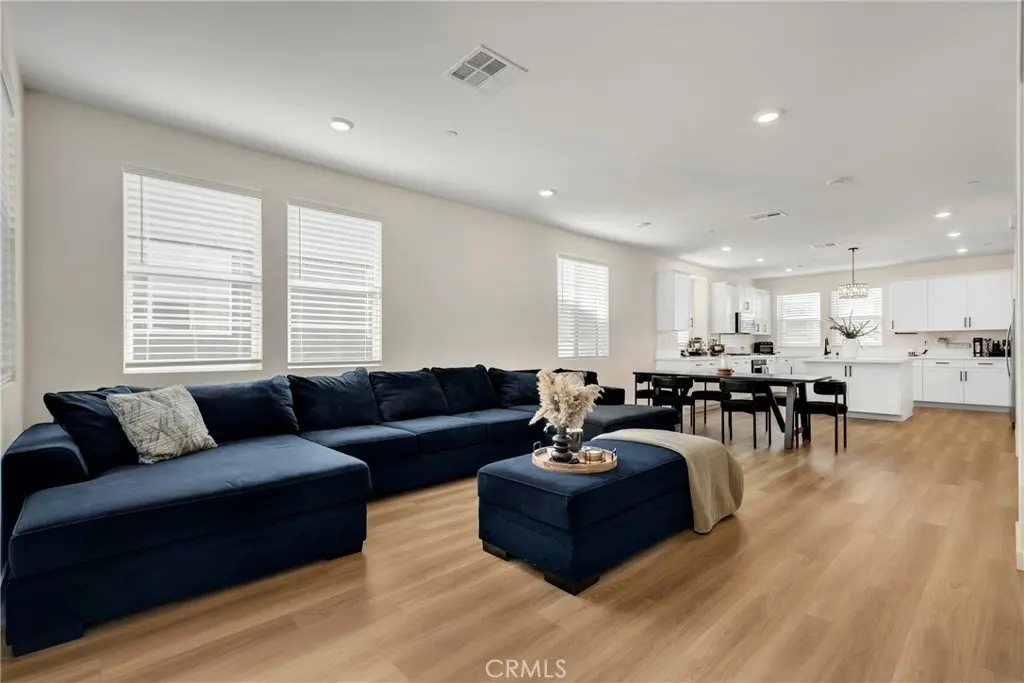 27566 Sanctuary Court, Valencia, CA — listing photo 1