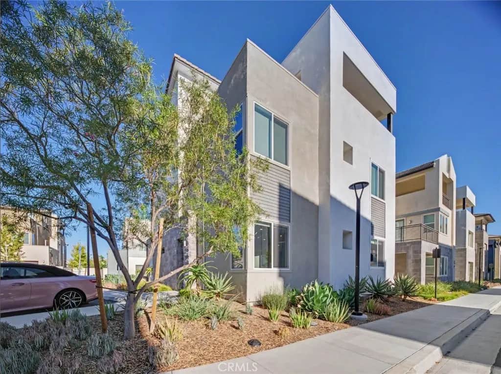 27508 Golden Currant, Valencia, CA — listing photo 1