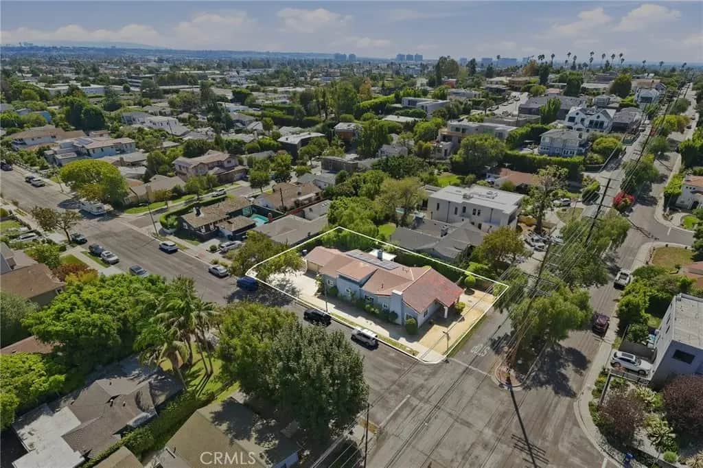 3605 South Barrington Avenue, Los Angeles, CA — listing photo 1