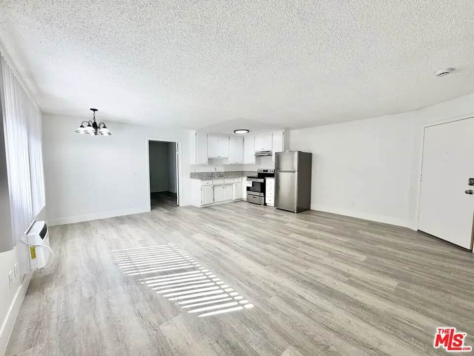 2448 N Eastern Avenue 111, Los Angeles, CA — listing photo 1