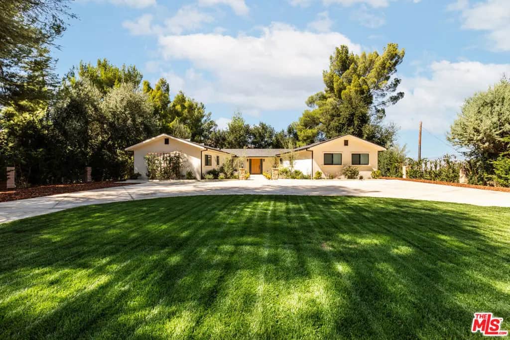 16402 Placerita Canyon Road, Newhall, CA — listing photo 1
