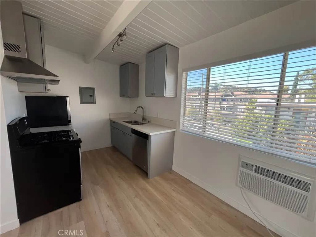 5960 Benner 6, Highland Park, CA — listing photo 1