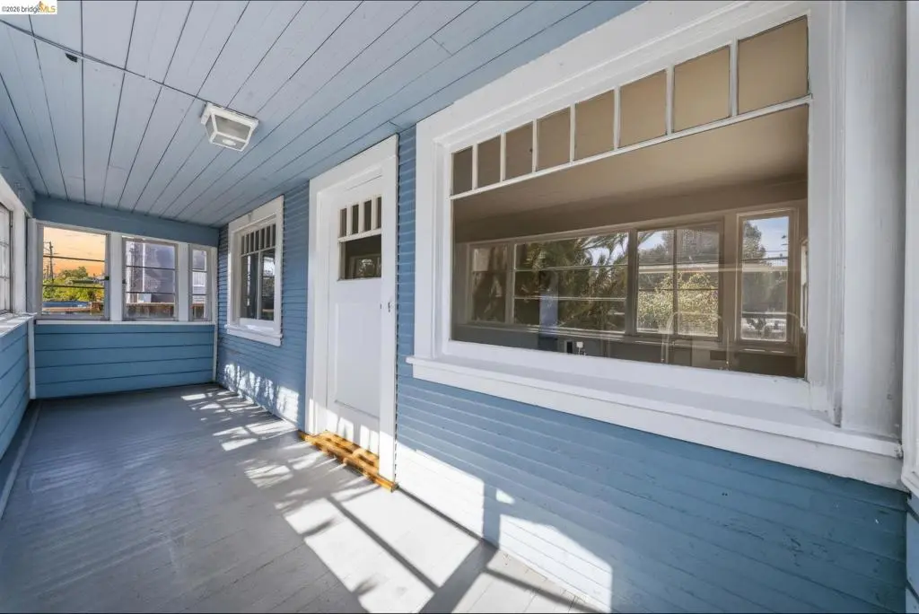 6440 Sunnymere, Oakland, CA — listing photo 1
