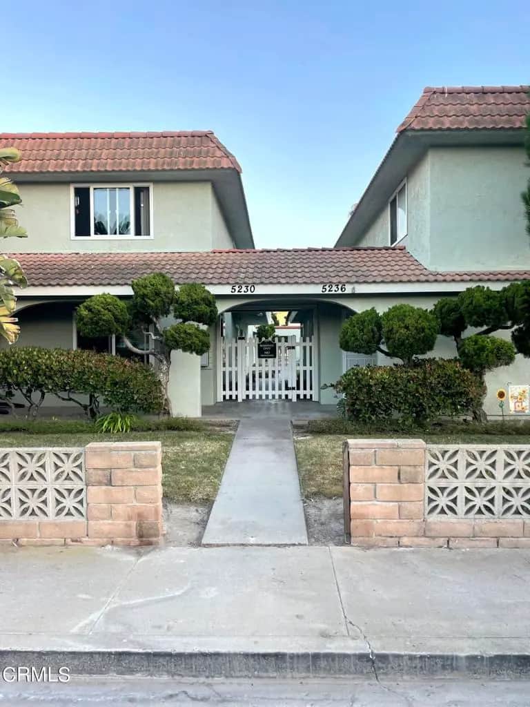 5230 W Wooley Road 4, Oxnard, CA — listing photo 1