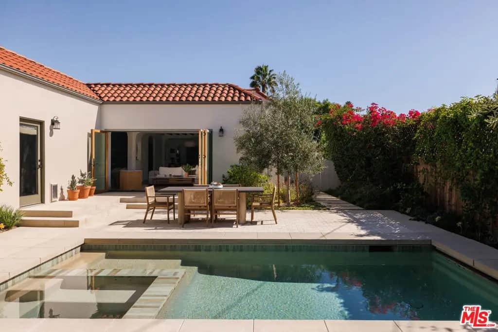 215 N Gower Street, Los Angeles, CA — listing photo 1