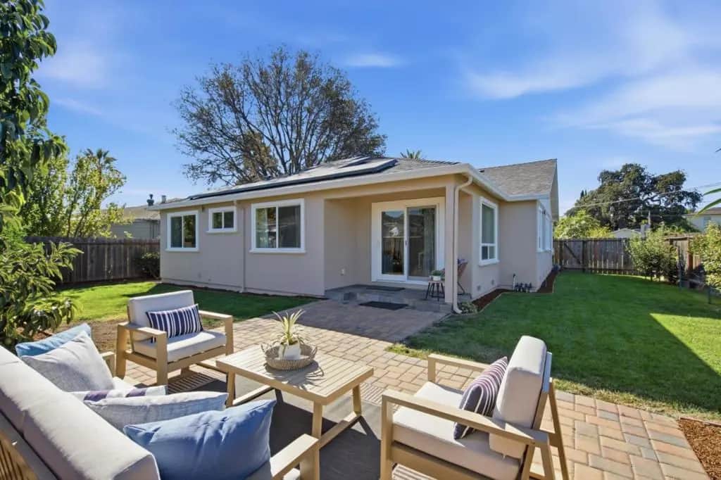 1505 Union Avenue, Redwood City, CA — listing photo 1