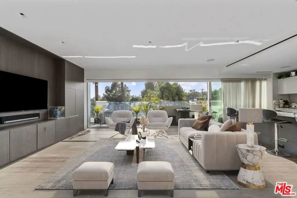 838 N Doheny Drive 301, West Hollywood, CA — listing photo 1