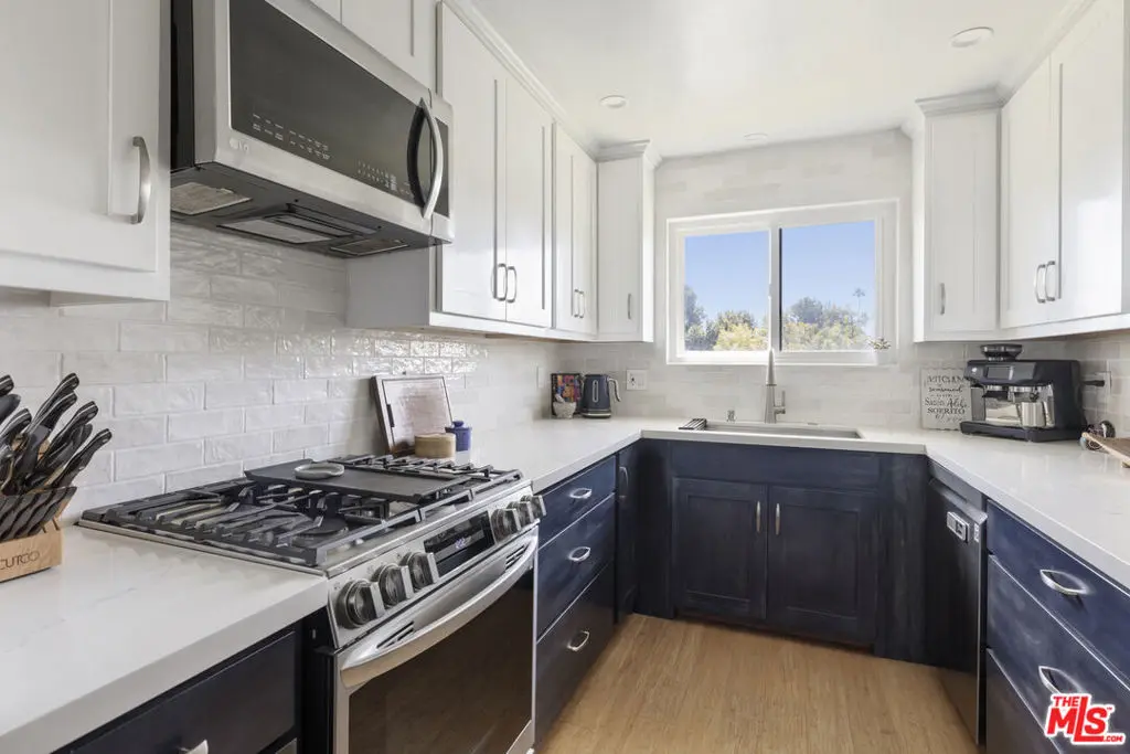 6771 Springpark Avenue 201A, Los Angeles, CA — listing photo 1