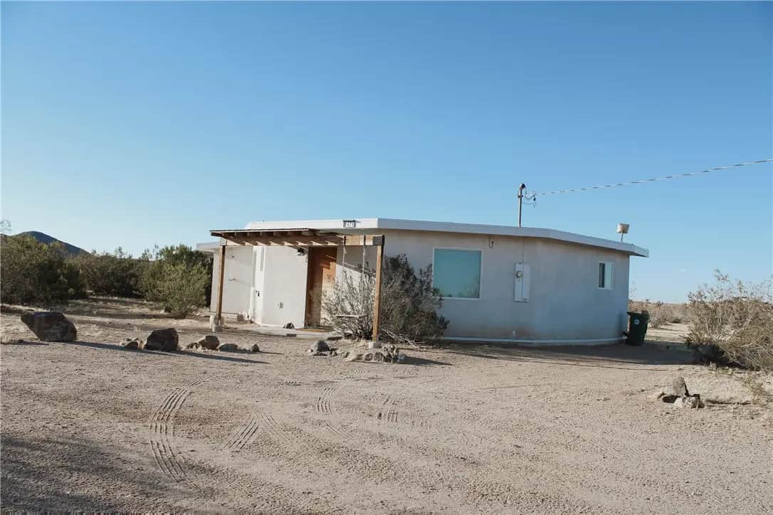 1674 Mason Dixon, Joshua Tree, CA — listing photo 1