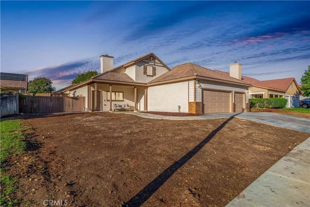 458 Windfields, Beaumont, CA — listing photo 1