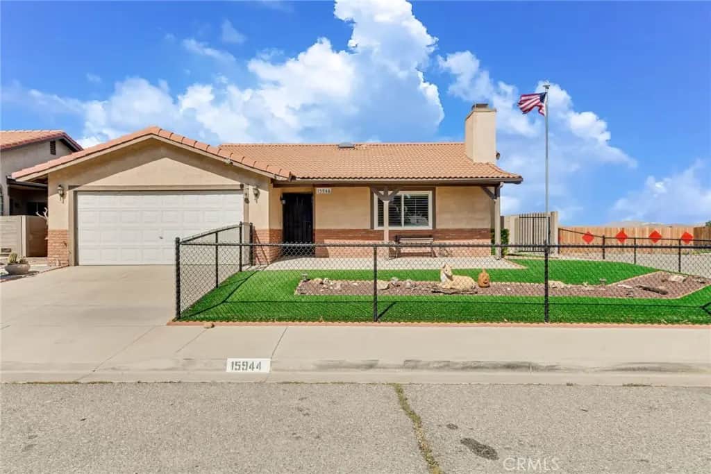 15944 Foxwood, Victorville, CA — listing photo 1