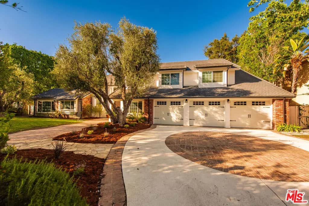 17429 Tarzana Street, Encino, CA — listing photo 1