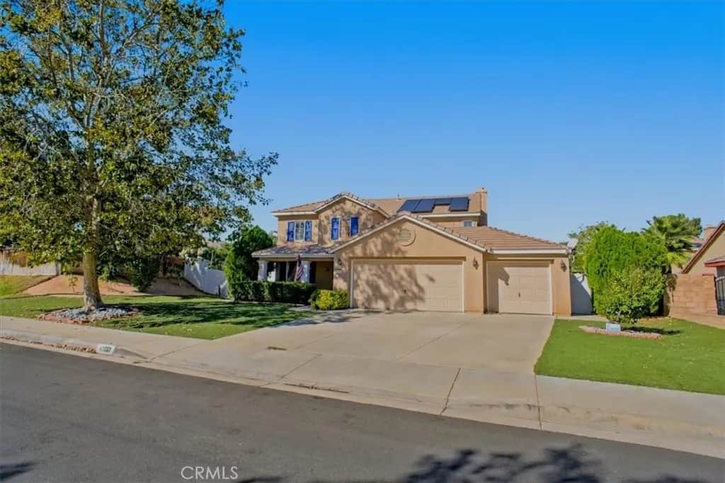 40067 Villa Moura, Palmdale, CA — listing photo 1