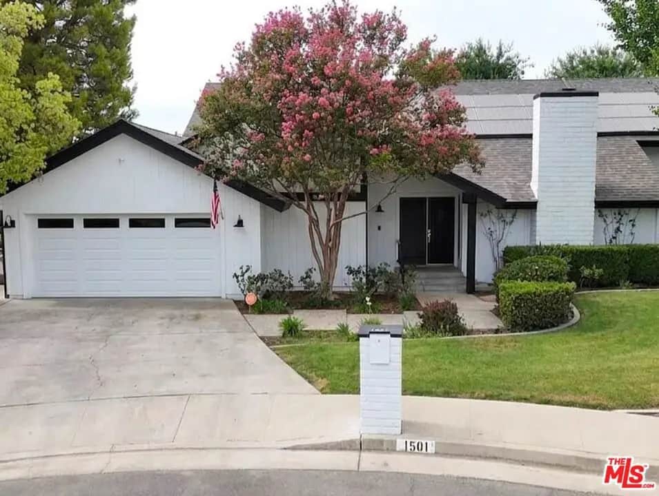 1501 Westbourne Way, Bakersfield, CA — listing photo 1