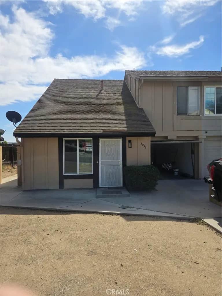 6898 John, Riverside, CA — listing photo 1