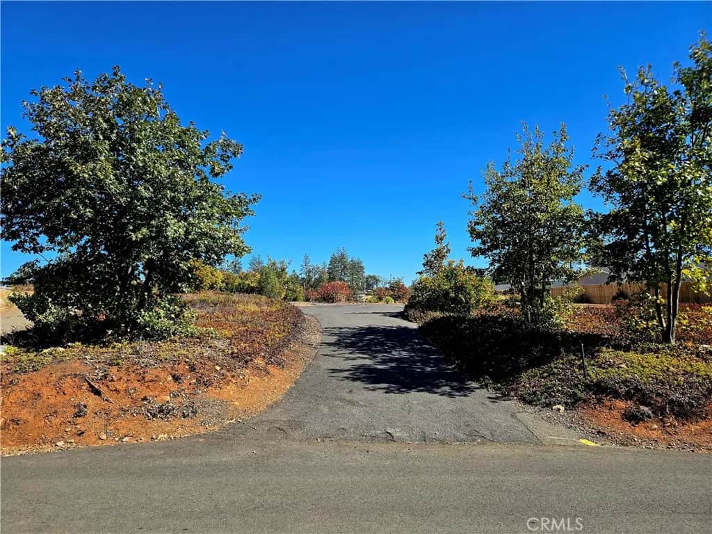 5552 Newland, Paradise, CA — listing photo 1