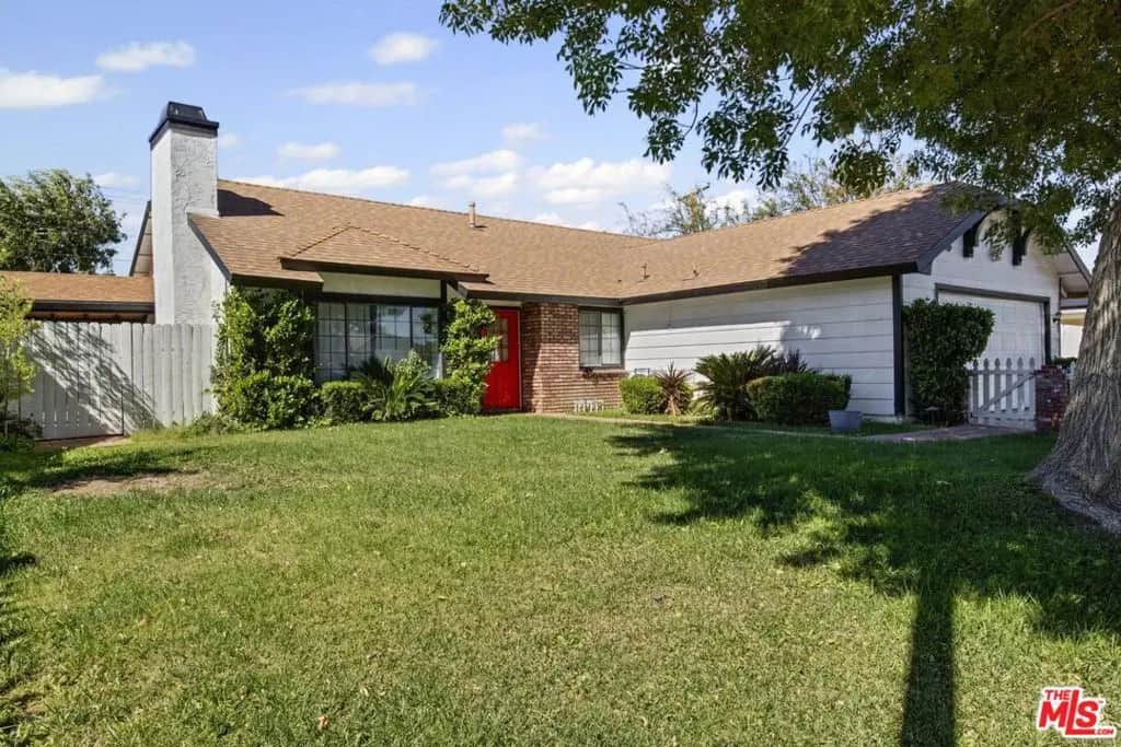 37925 Maureen Street, Palmdale, CA — listing photo 1