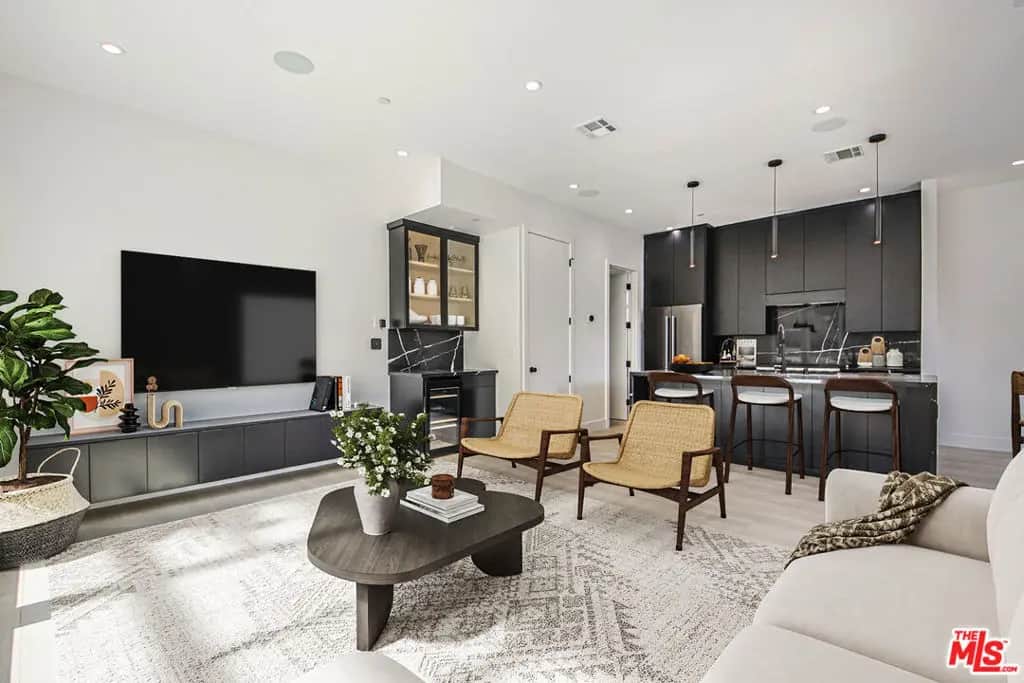 1815 Barry Avenue, Los Angeles, CA — listing photo 1