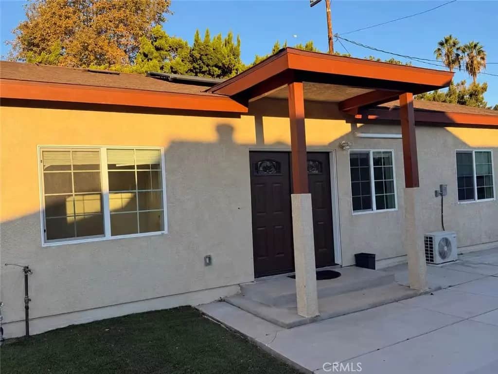 1339 B N Palm Avenue, Ontario, CA — listing photo 1