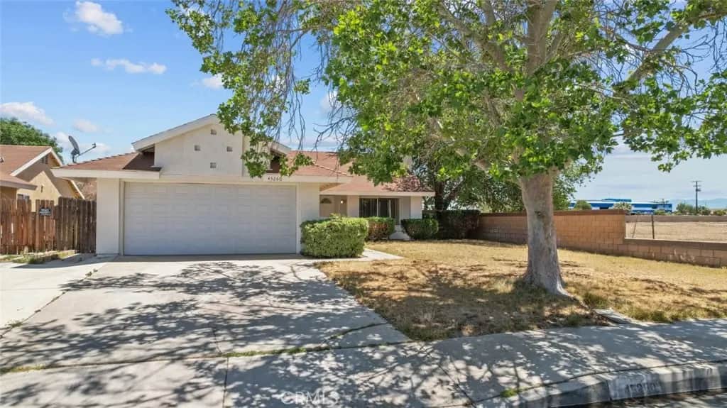 45260 7th Street E, Lancaster, CA — listing photo 1